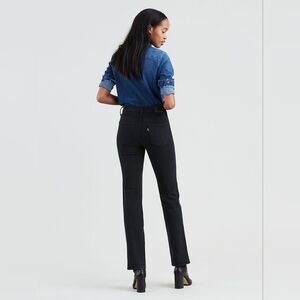Levis 314 Shaping Straight Jeans